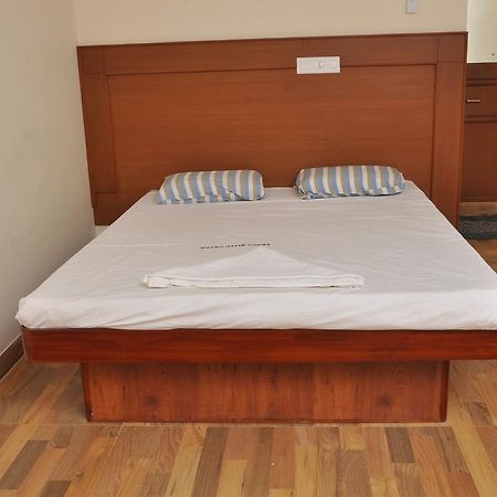 Altis Lodge Ероде Екстериор снимка