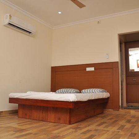Altis Lodge Ероде Екстериор снимка