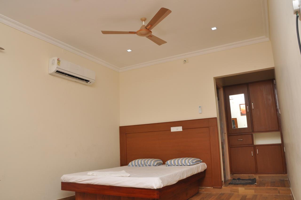 Altis Lodge Ероде Екстериор снимка