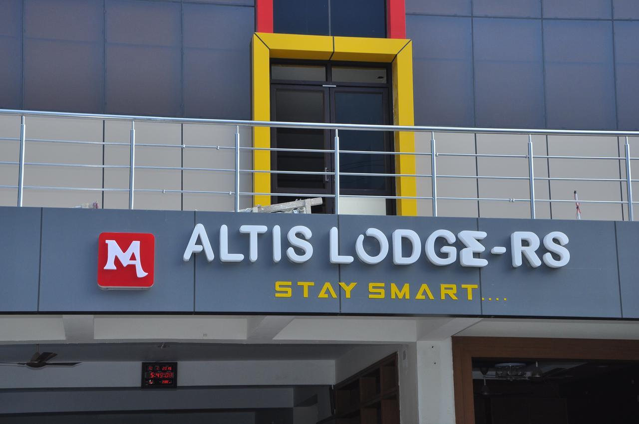 Altis Lodge Ероде Екстериор снимка